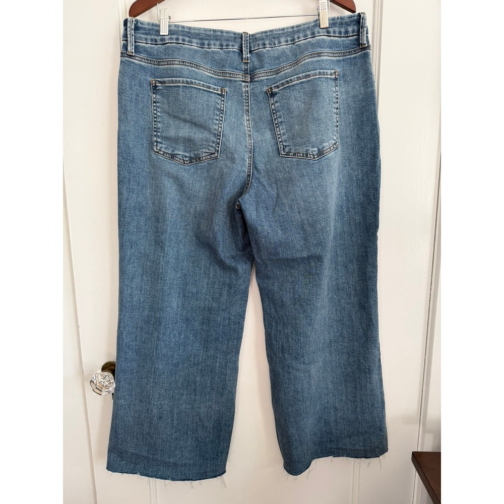 KUT from the Kloth Jeans Women 16 Wide Leg Raw Hem Medium Wash Denim - Picture 2 of 4